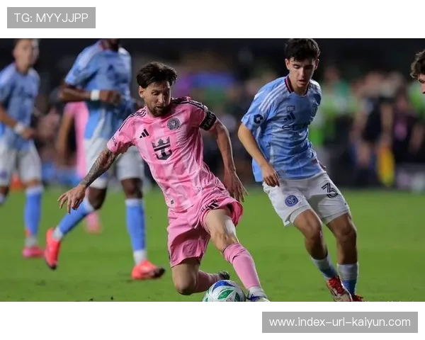 迈阿密国际场面僵持，梅西打破平衡